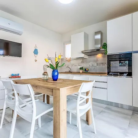 Apartament Calipso By Interhome